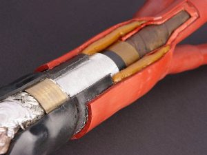 Муфты для соединения высоковольтных (до 10 кВ) кабелей